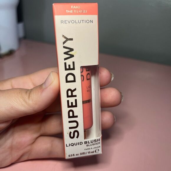 Makeup Revolution Superdewy Liquid Blush - Picture 1 of 2